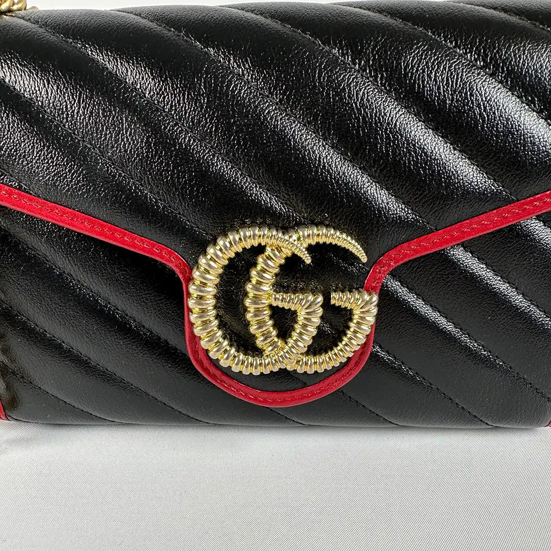 Gucci Torchon GG Marmont Wallet on Chain rot schwarz Leder / neuwertig Gucci