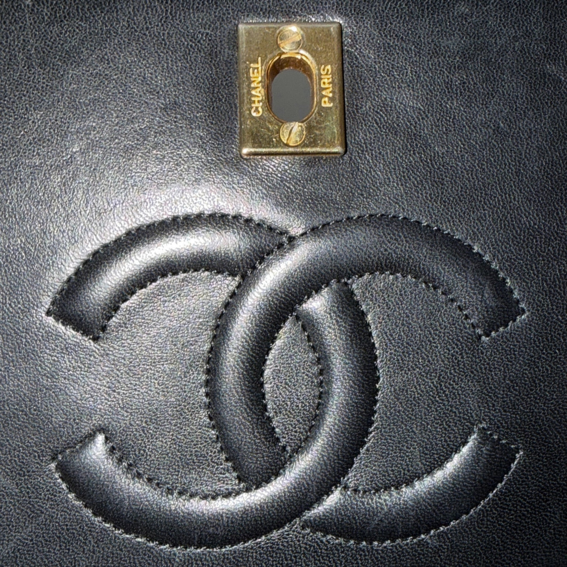 Chanel Timeless Single Flap Small Lammleder Schwarz / gut Chanel