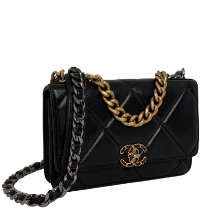 Chanel 19 Wallet on Chain glänzendes Lammleder Chip / sehr gut Echtheitscheck