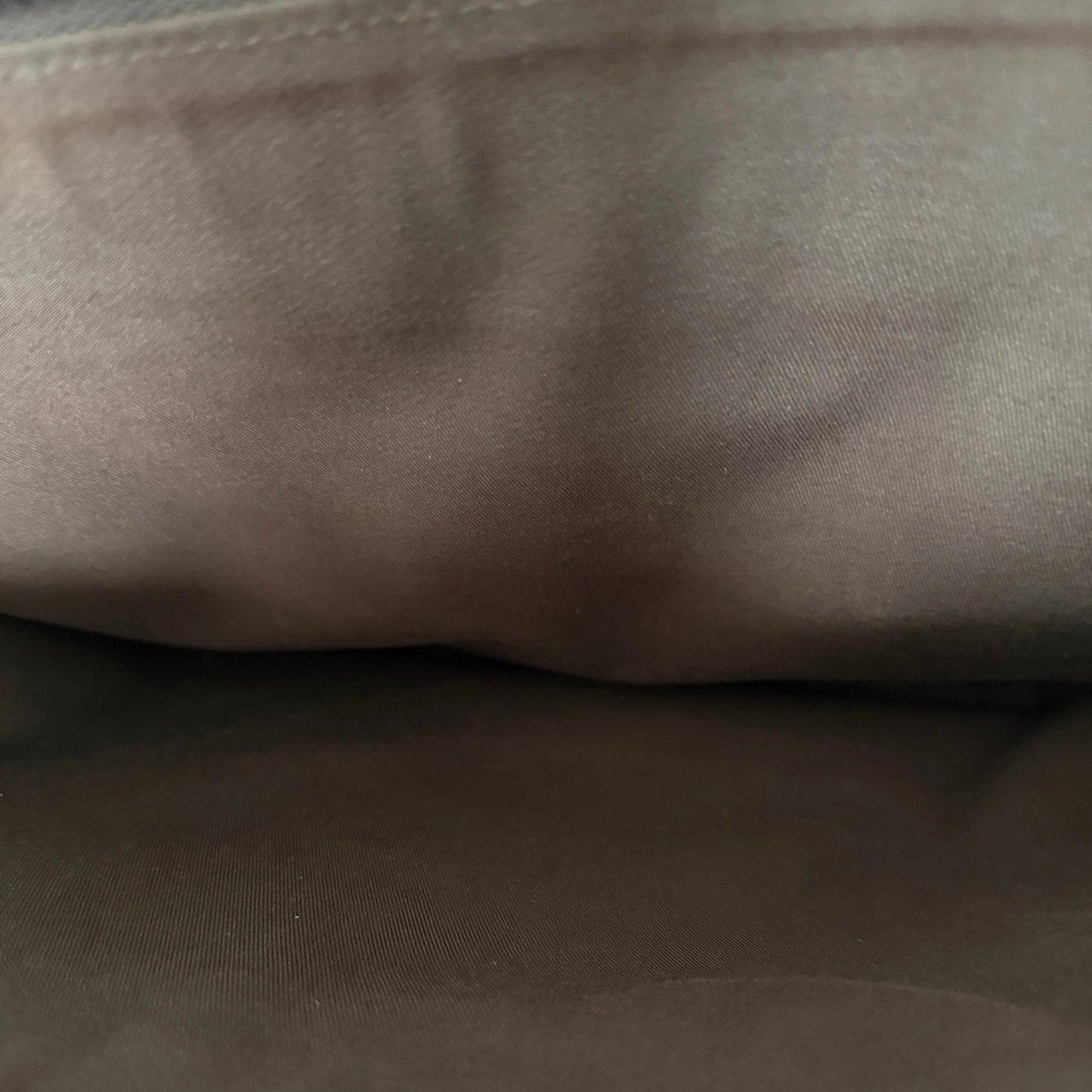 Gucci GG Supreme Business Laptop Bag / gut Gucci