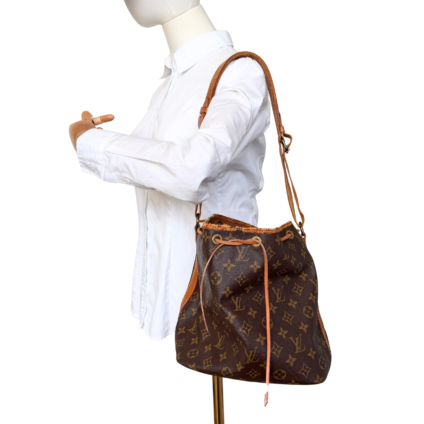 Louis Vuitton Petit Sac Noé Monogram Canvas Braun / akzeptabel Louis Vuitton