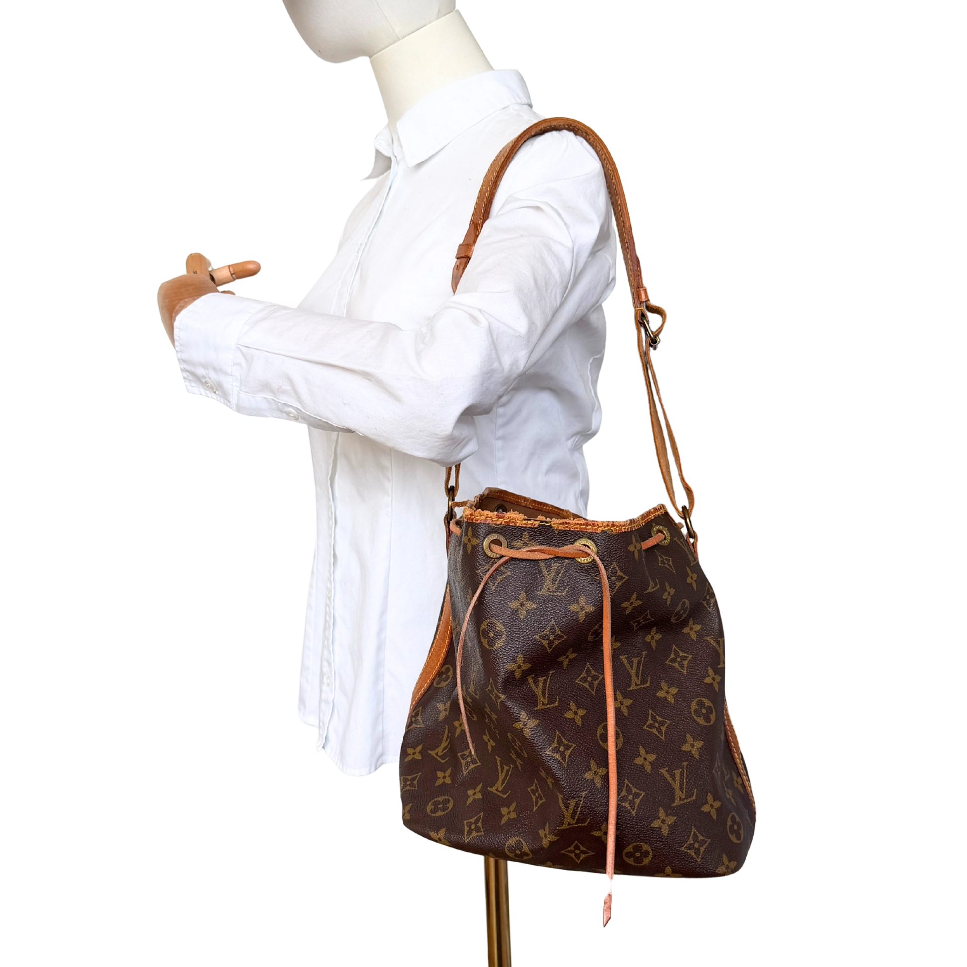 Louis Vuitton Petit Sac Noé Monogram Canvas Braun / akzeptabel Louis Vuitton