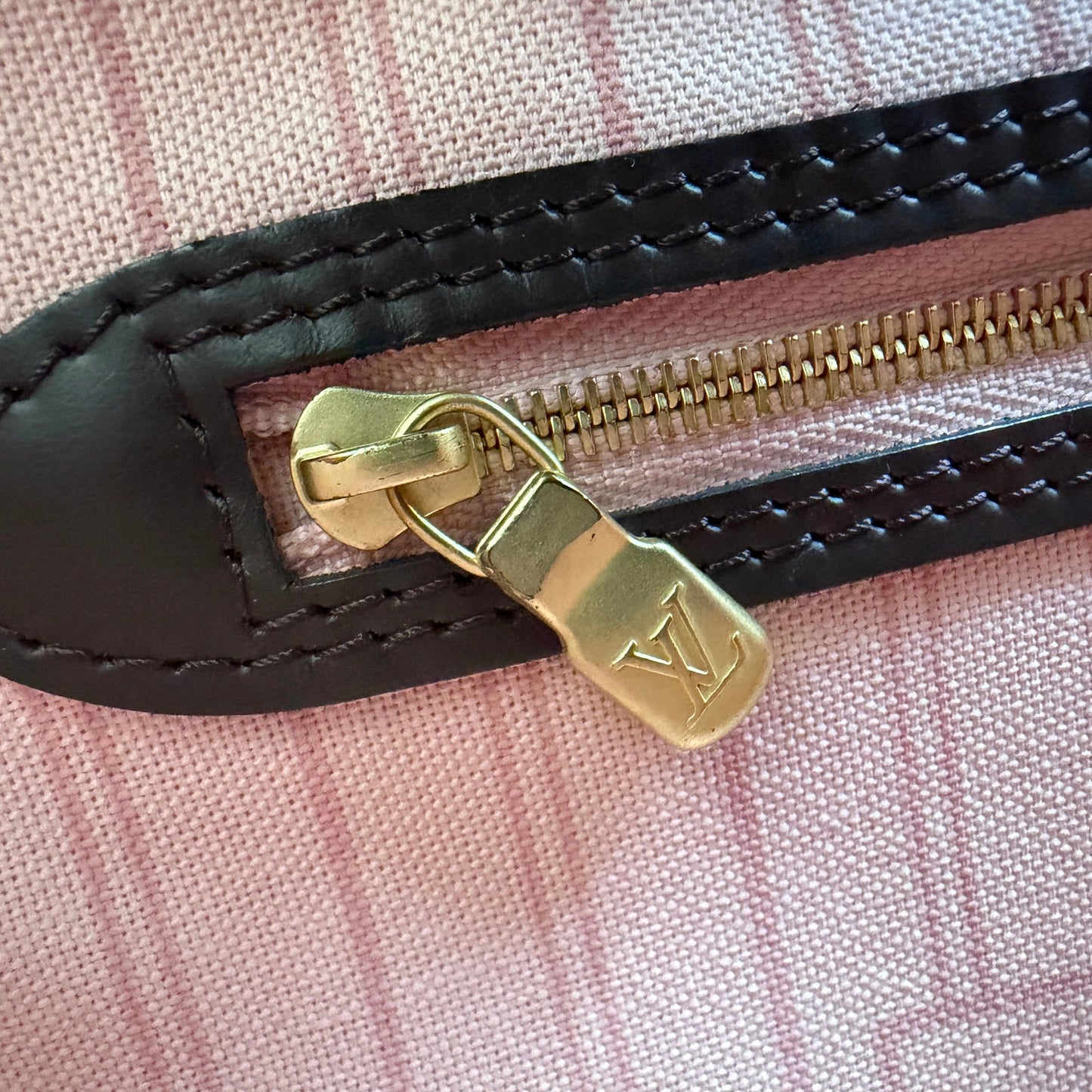 Louis Vuitton Neverfull MM Damier Ebene Rose Ballerine / sehr gut Louis Vuitton