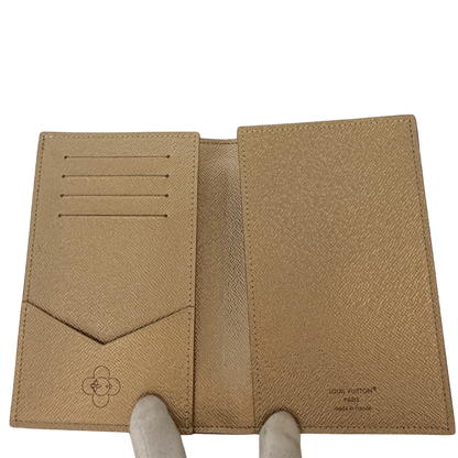 Louis Vuitton Vivienne 2025 Passport Cover Monogram Iced Gold Fullset / neuwertig Louis Vuitton