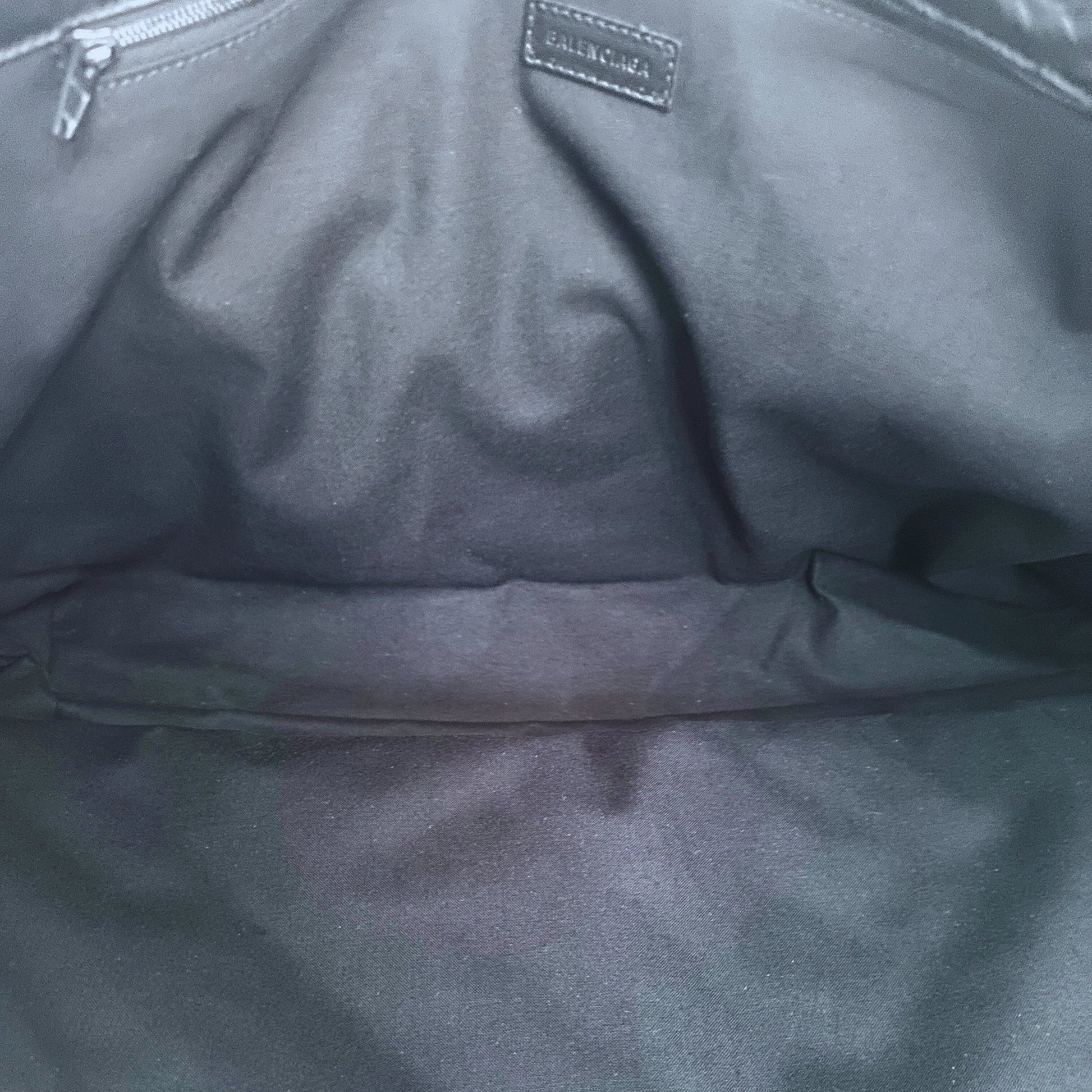 Balenciaga Shopper Crush East-West Large Kalbsleder / neuwertig Balenciaga