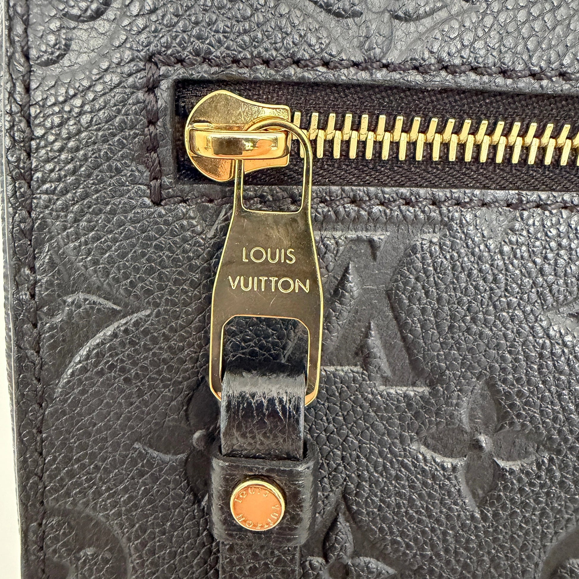 Louis Vuitton Pochette Métis Empreinte Leder M41487 Schwarz / sehr gut Louis Vuitton